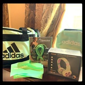 💕Adidas Workout Bag && workout at home bundle💕